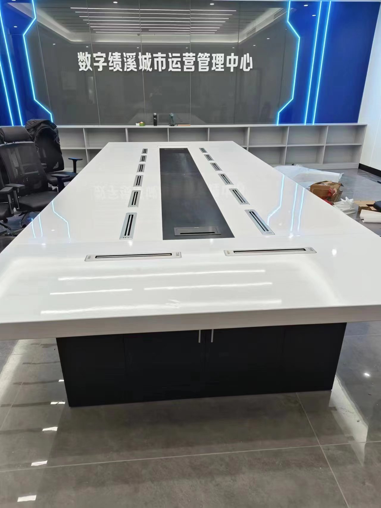 數(shù)字績(jī)溪城市運(yùn)營(yíng)管理中心1.jpg